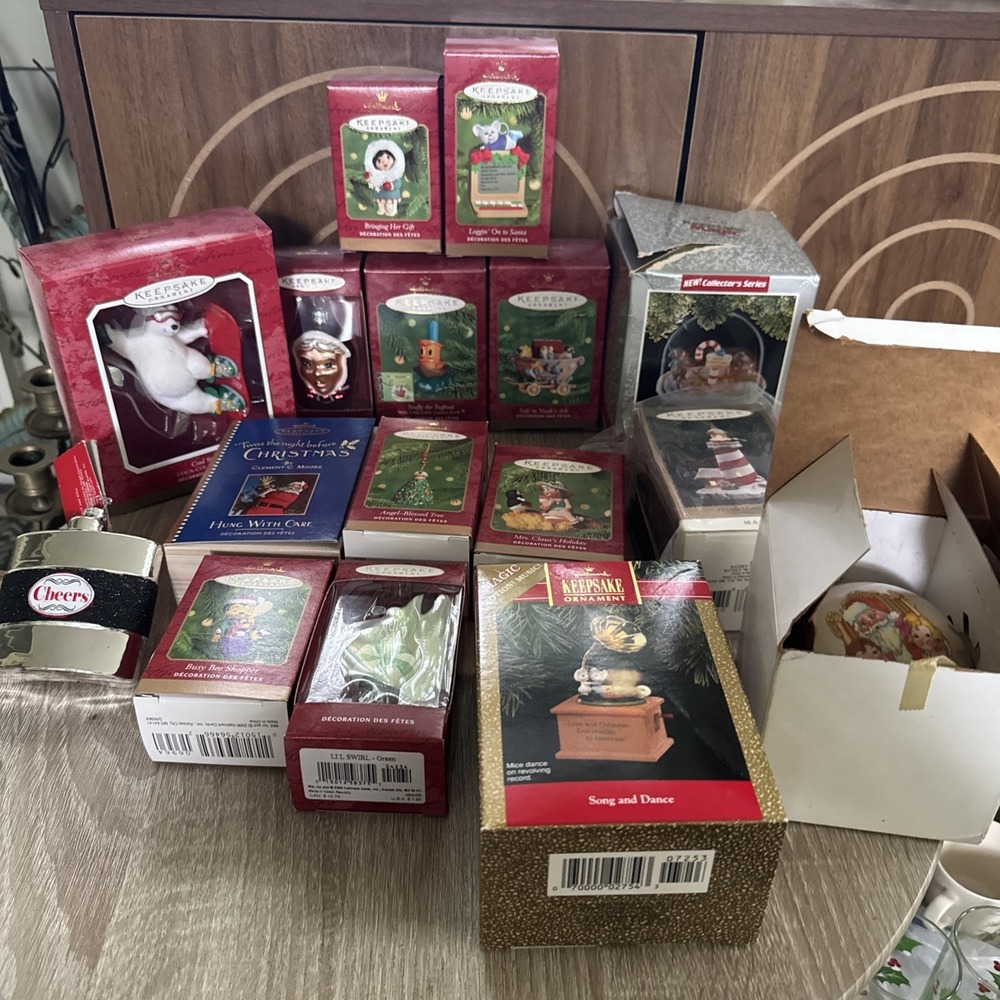 Vintage Hallmark Keepsake ornament lot of 17